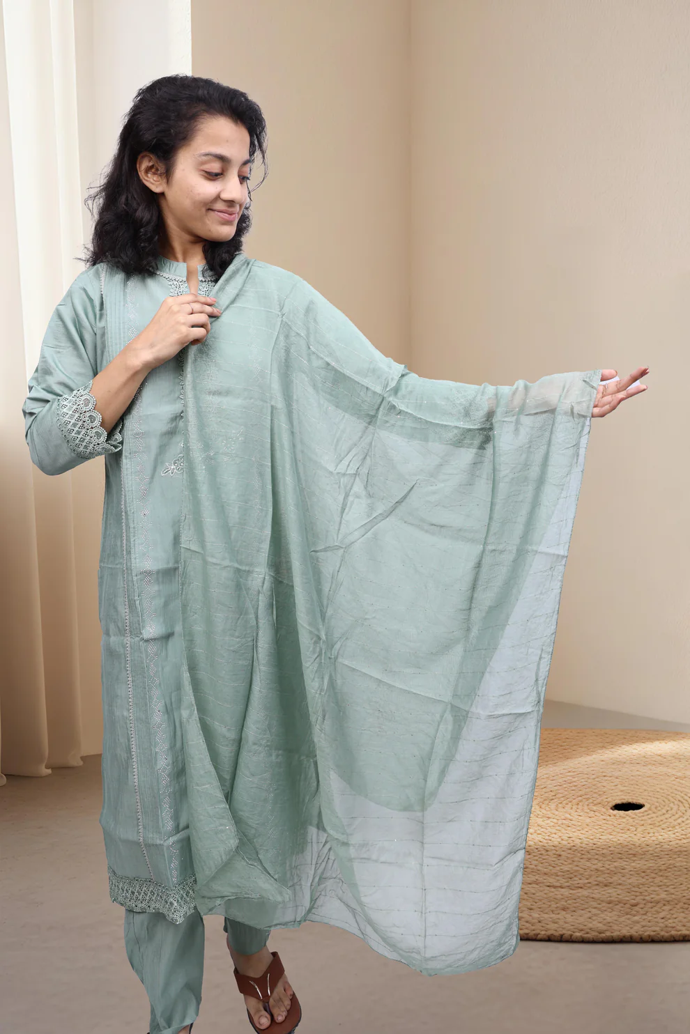 PickCell Heavy Embrodiary Work Kurti with Bottom & Dupatta - Kurtis, Tunics | Buy online on ZillyBuy