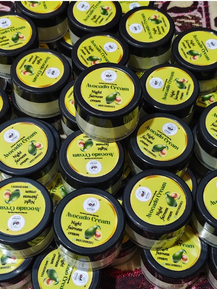 avocado fairness night cream