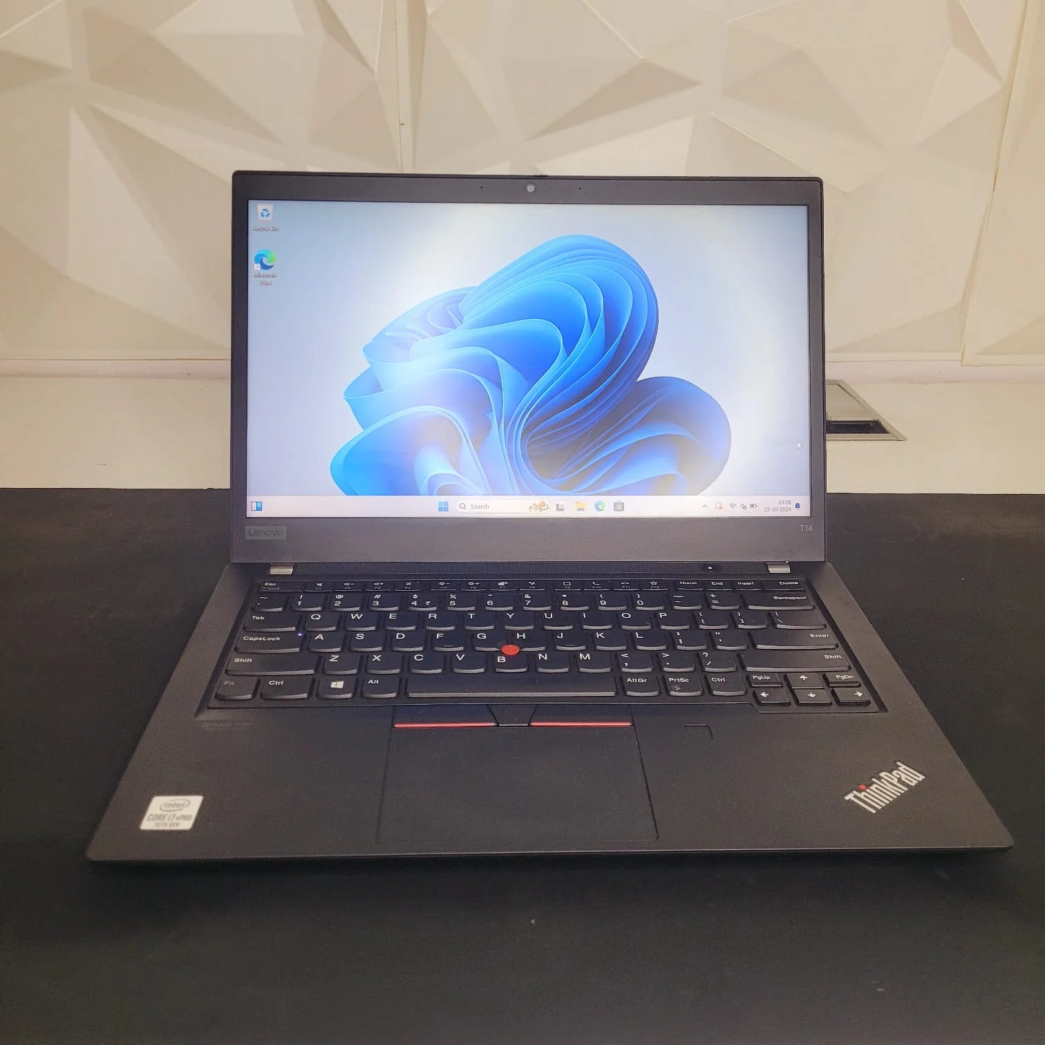 Lenovo Thinkpad T14 i7 10th Gen 14" FHD Touchscreen Laptop With Windows 11 and MS Office 2016 (Renewed) 3 Year Warranty